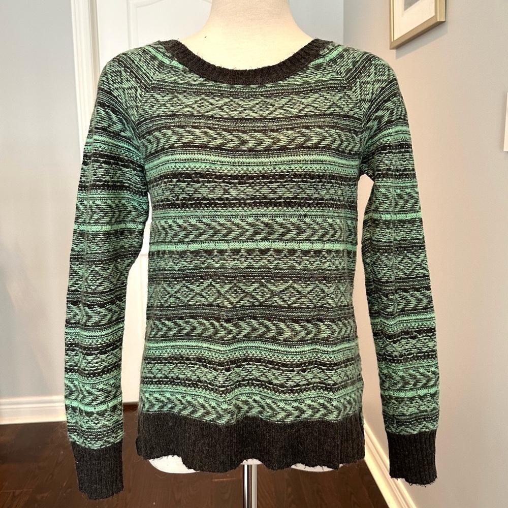 AMERICAN EAGLE Soft Boho Pattern Knit Sweater - Size M